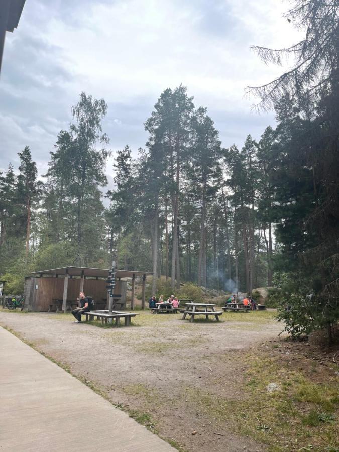 Three Rooms Stuga I Stugby Near National Park Undenäs Extérieur photo